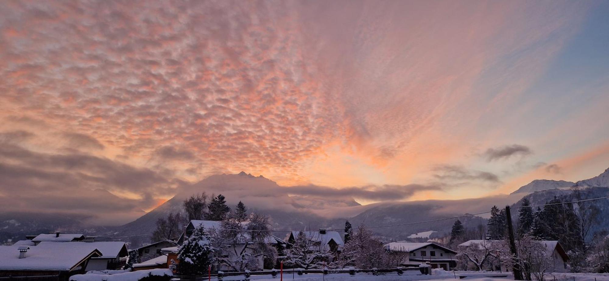 Chalet Hosp Reutte Villa Exterior photo