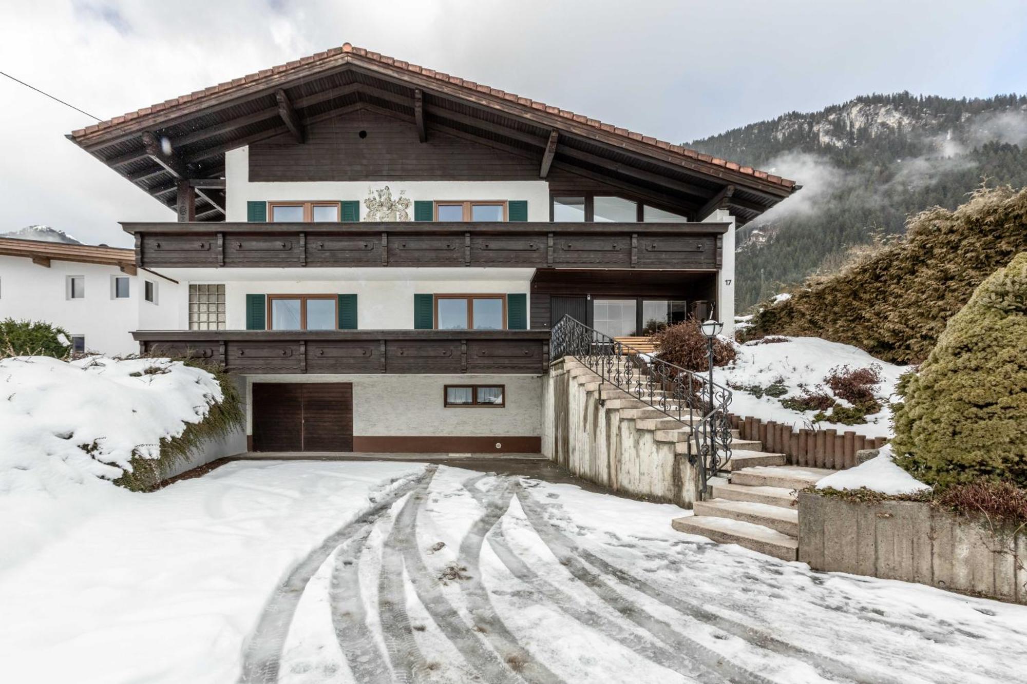 Chalet Hosp Reutte Villa Exterior photo